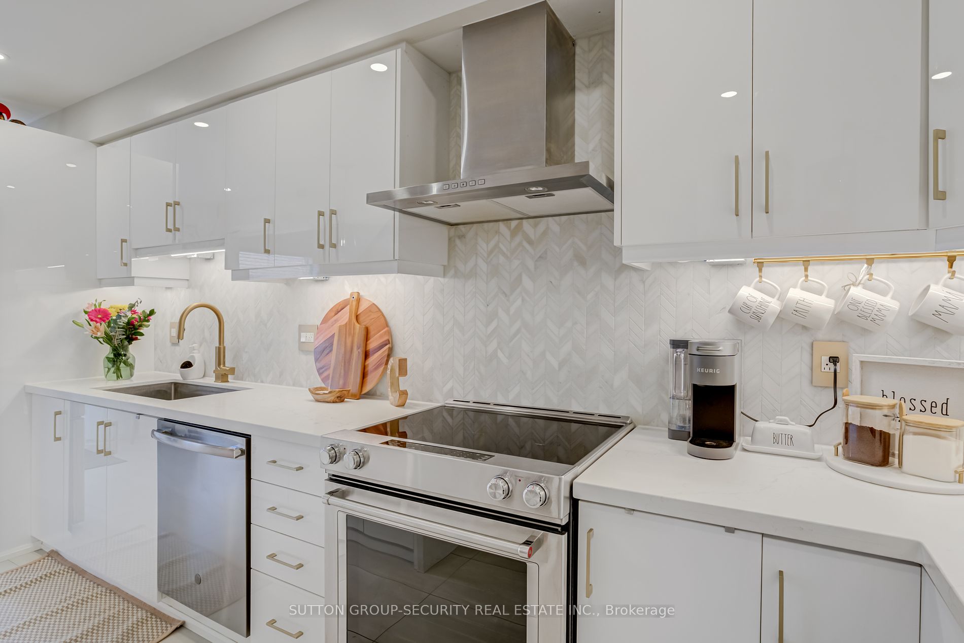 40 Ed Quigg Way Property Photo 16