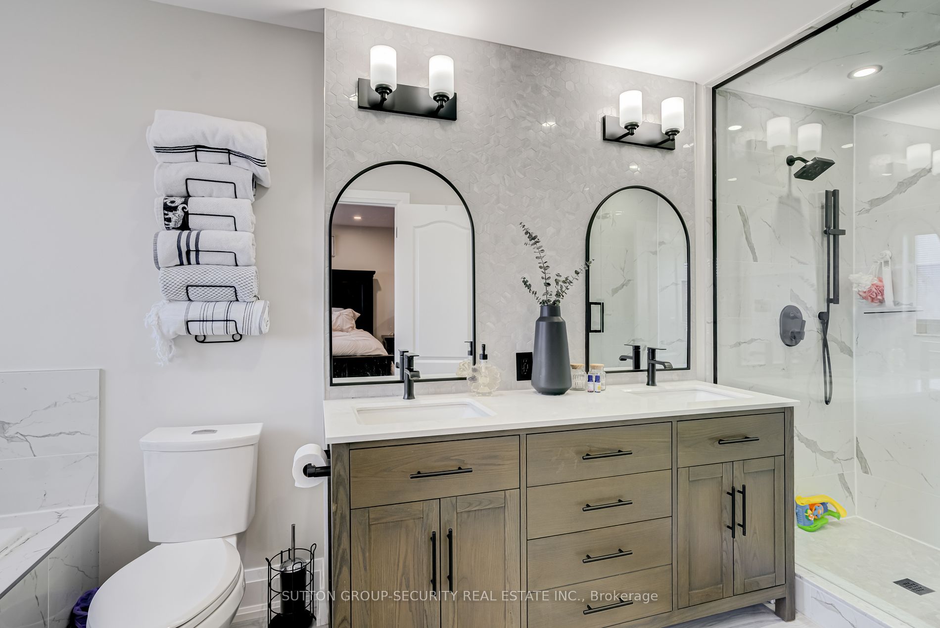 40 Ed Quigg Way Property Photo 24