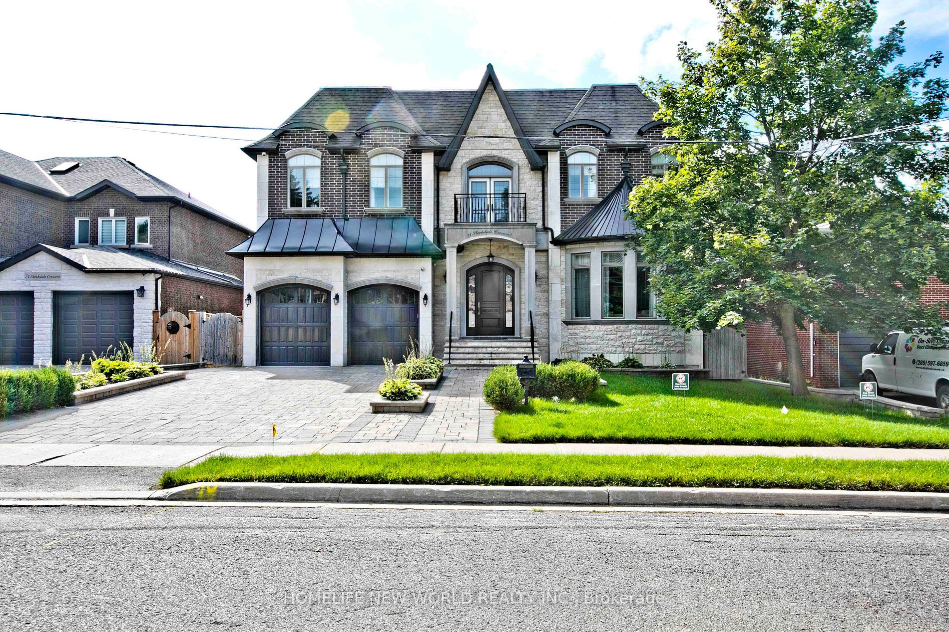 73 Stockdale Cres Property Photo