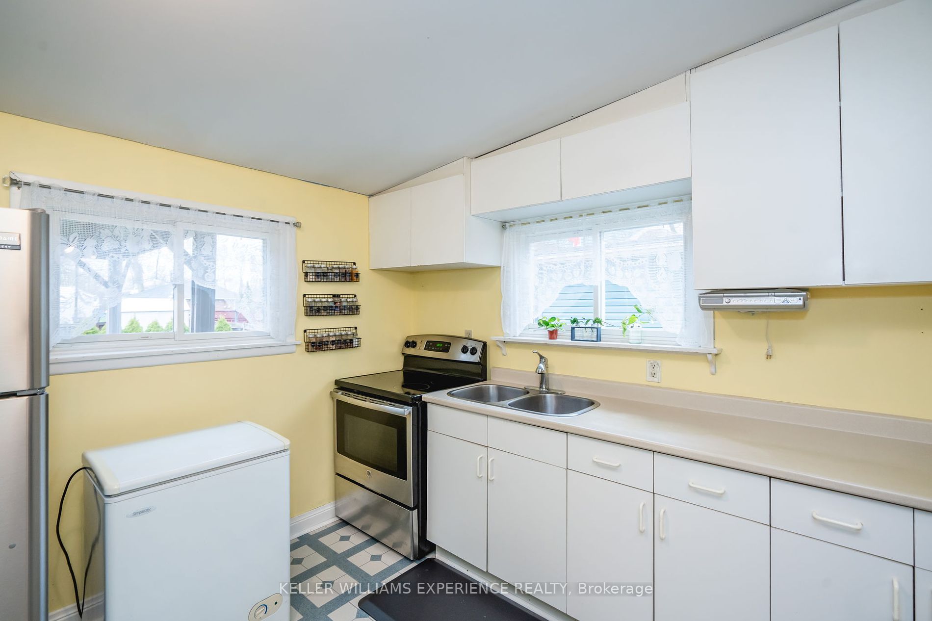 95 Margaret St Property Photo 6