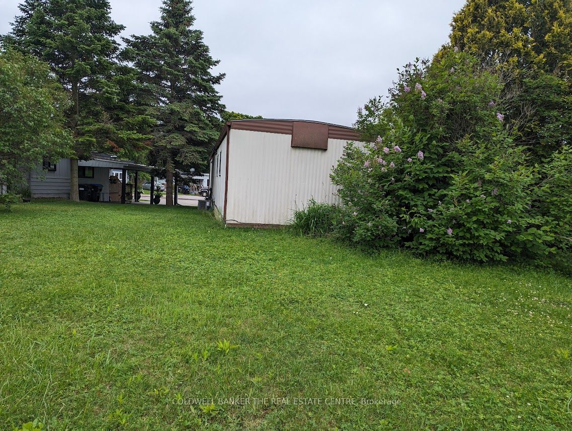 8 Elmwood Court Property Photo 3
