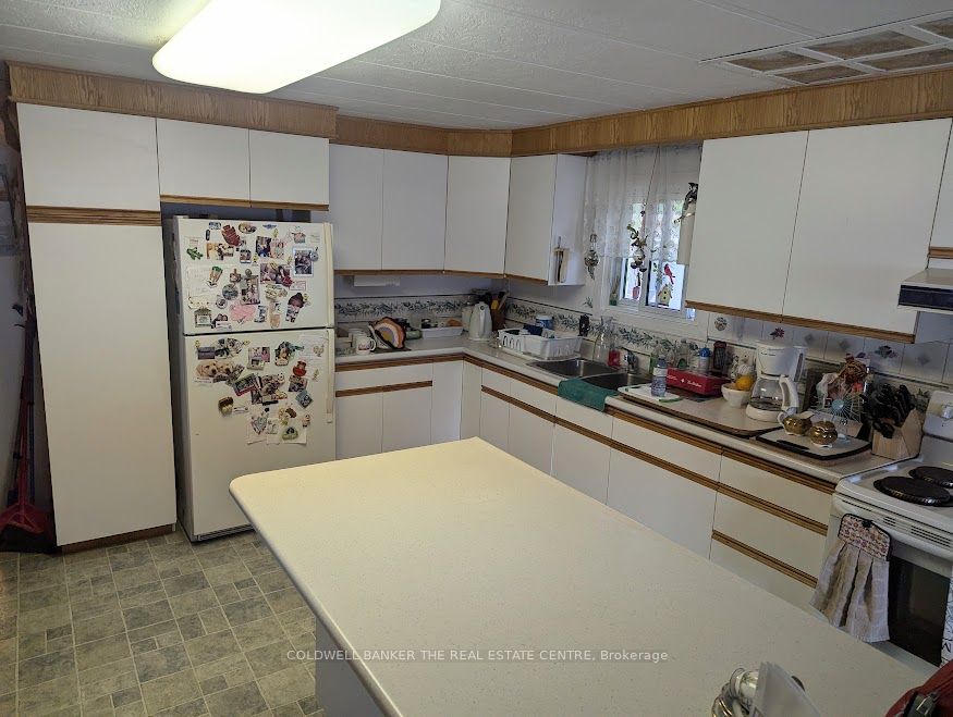 8 Elmwood Court Property Photo 10