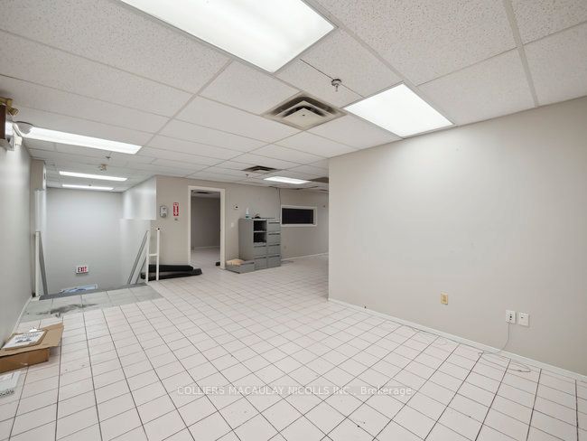 #12&13 - 270 Pennsylvania Avenue Property Photo 5