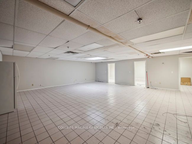 #12&13 - 270 Pennsylvania Avenue Property Photo 11