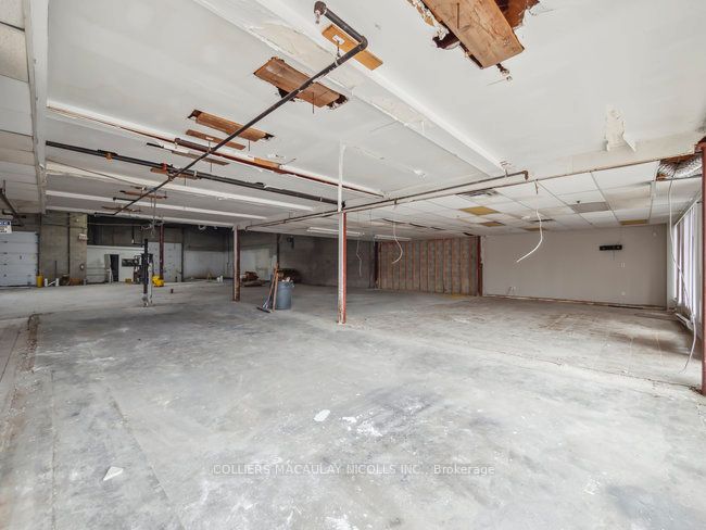 #12&13 - 270 Pennsylvania Avenue Property Photo 23
