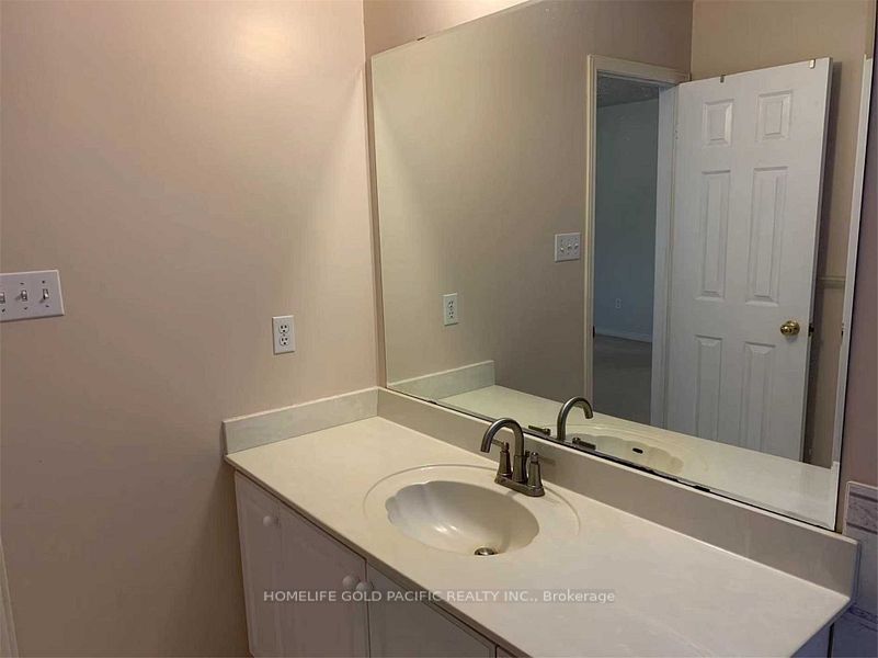 27 Moresby St Property Photo 3