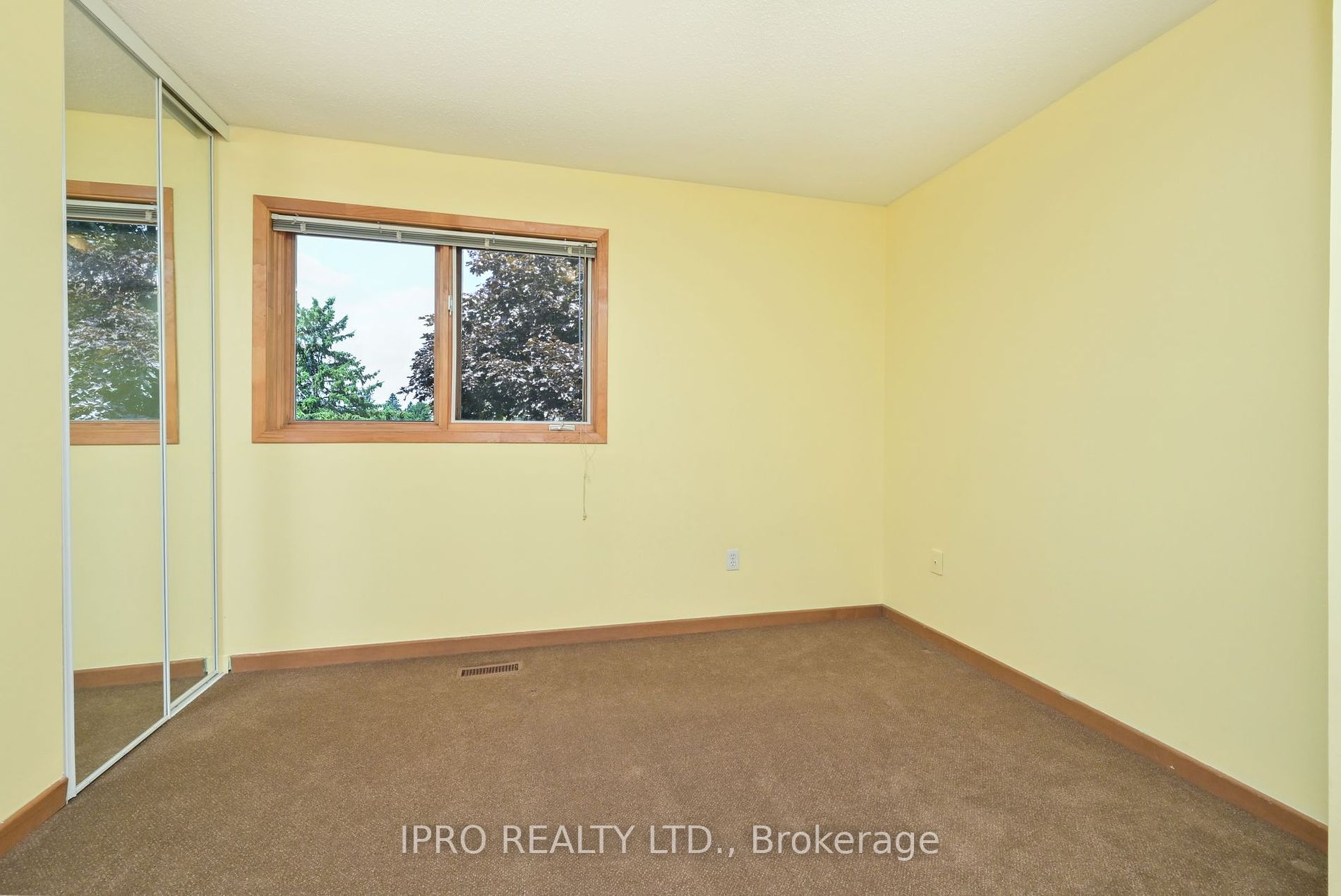 9 Baxter Ave Property Photo 7