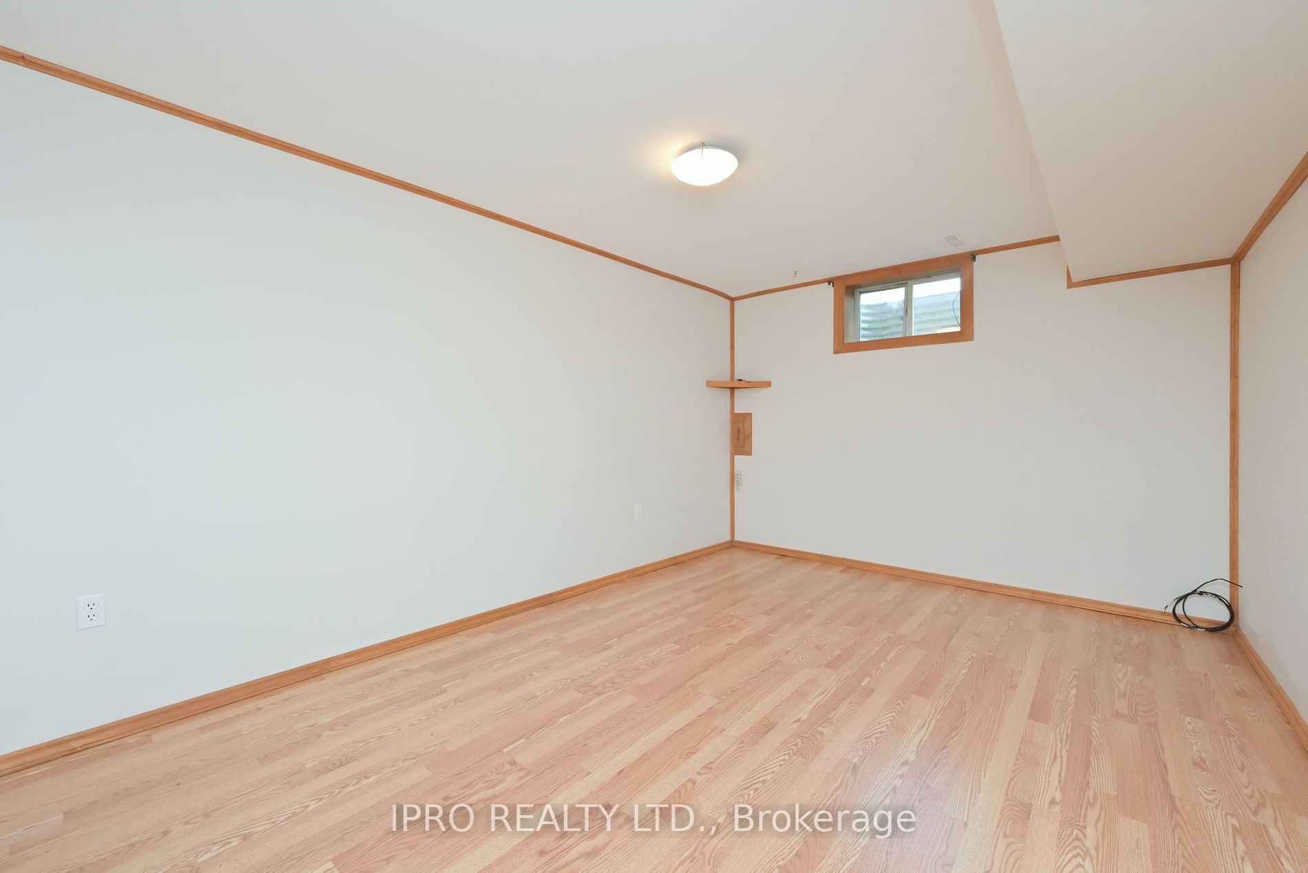 9 Baxter Ave Property Photo 13