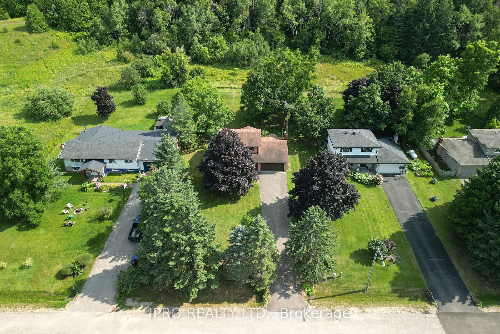 9 Baxter Ave Property Photo 22