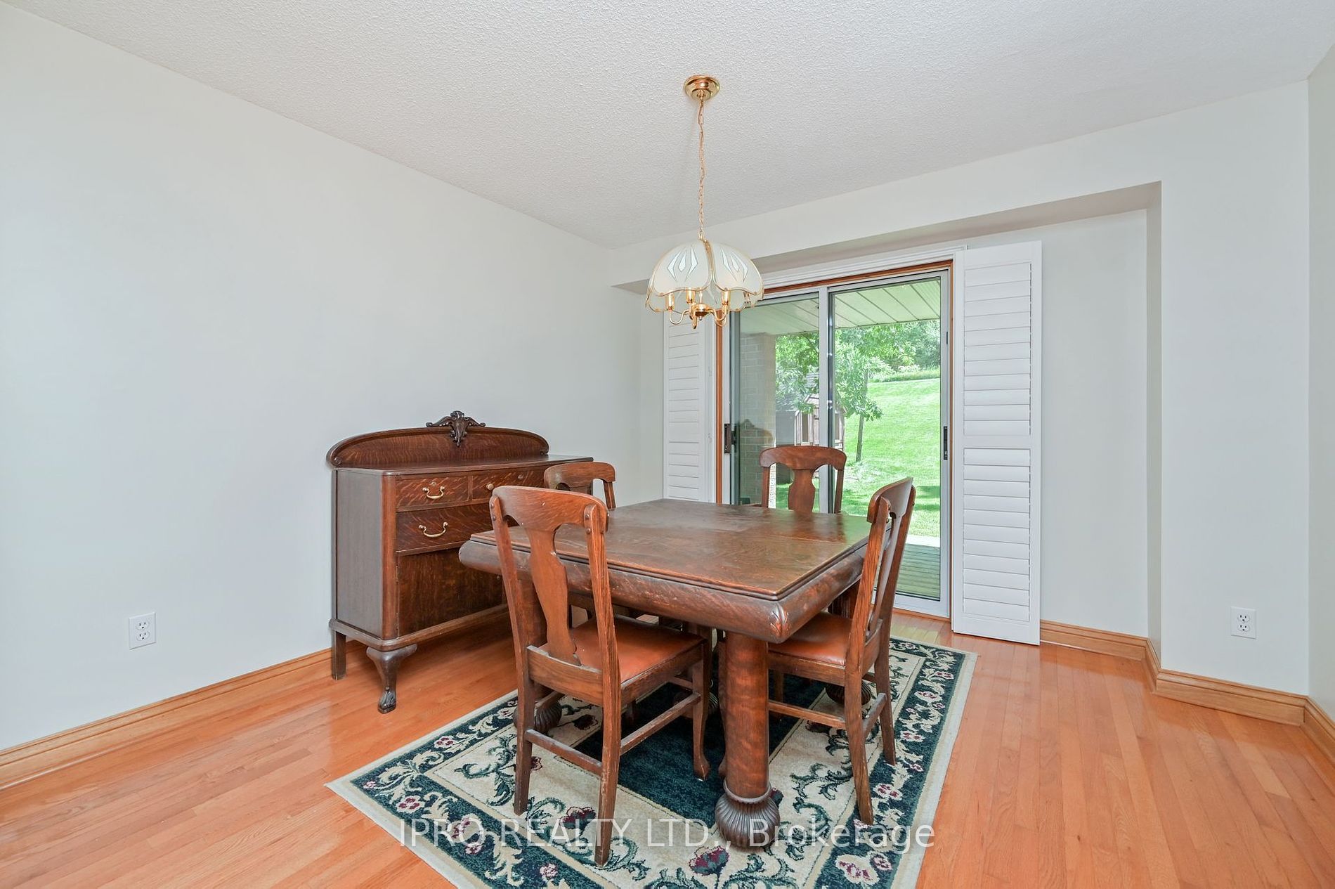 9 Baxter Ave Property Photo 31