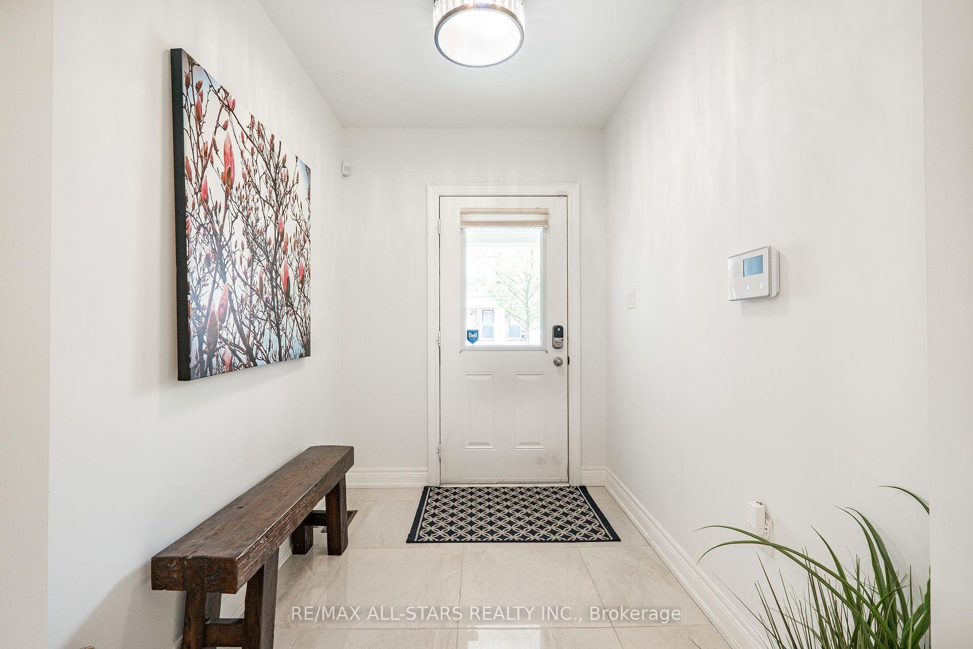 91 Roy Grove Way Property Photo 6