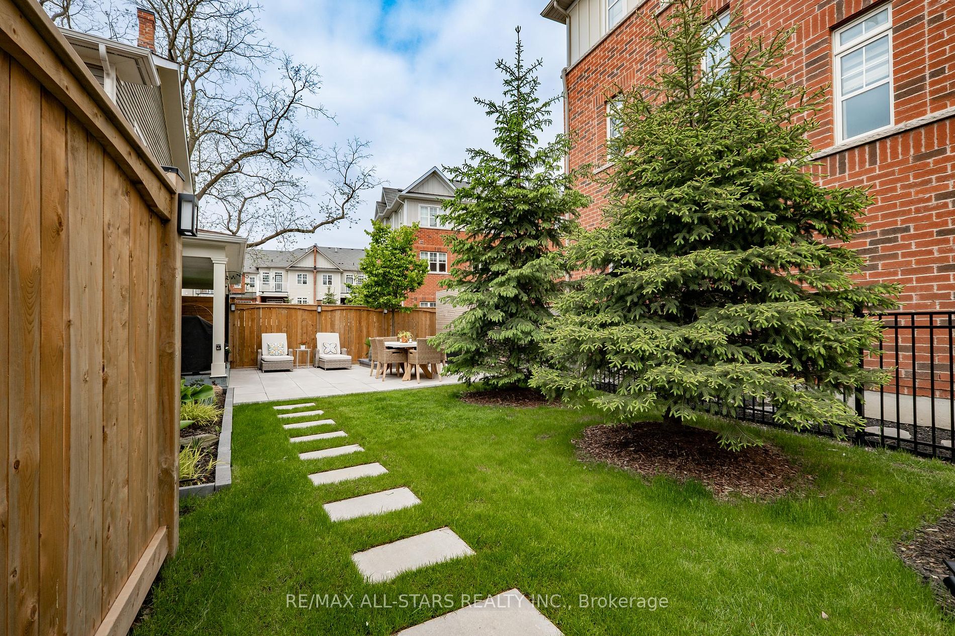 91 Roy Grove Way Property Photo 24