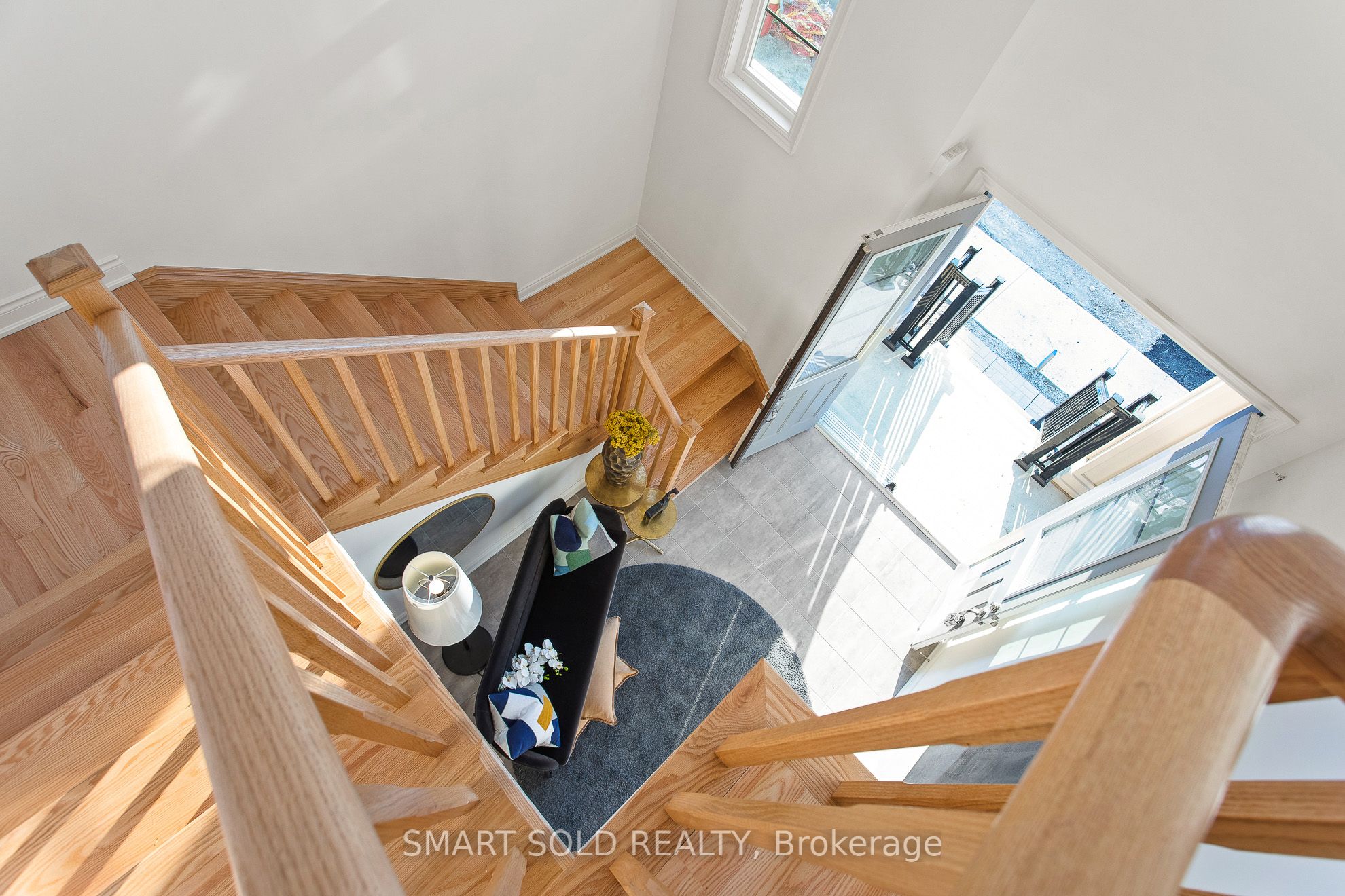 73 Current Drive Property Photo 16