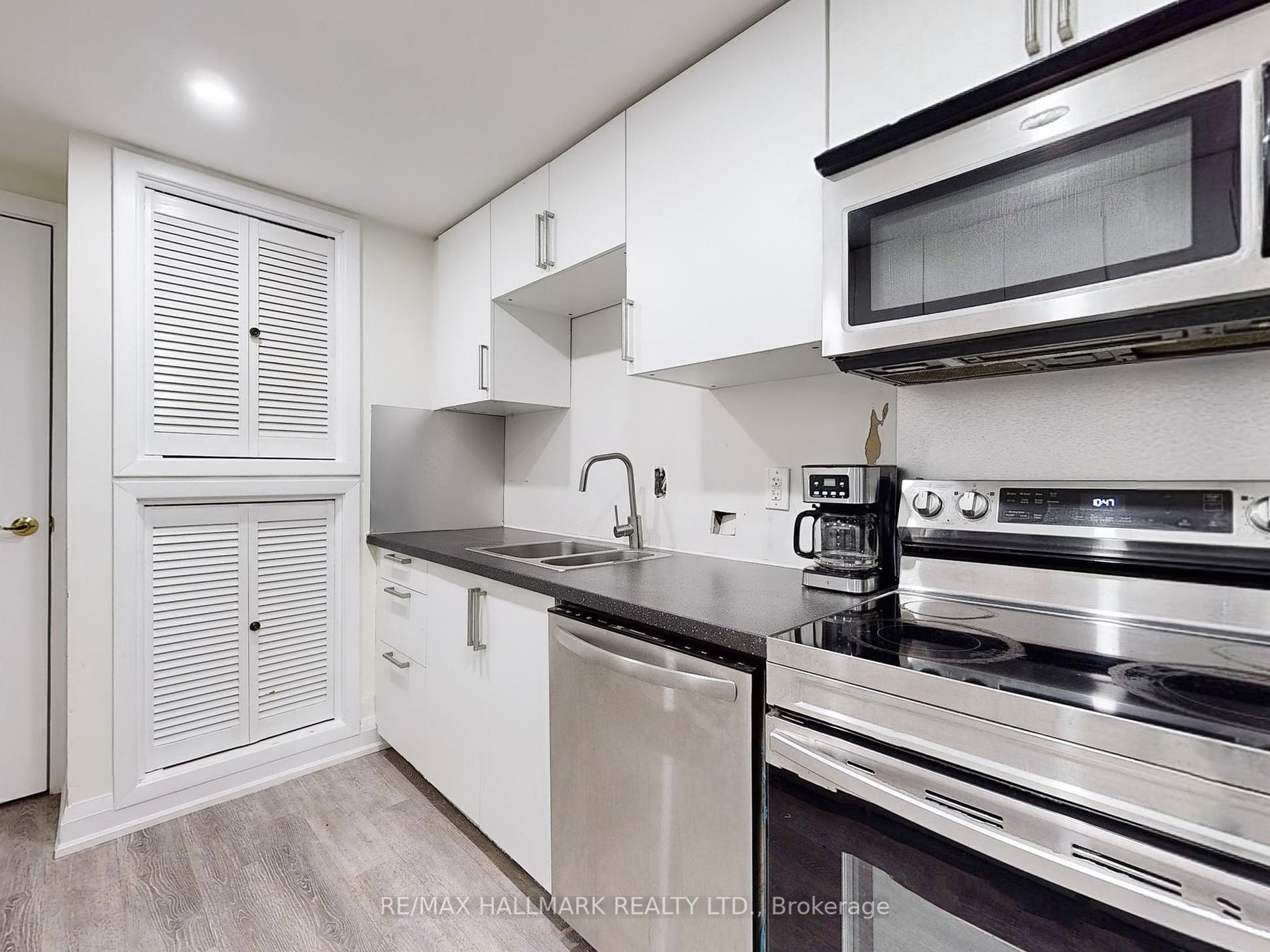 95 Beswick Dr Property Photo 17