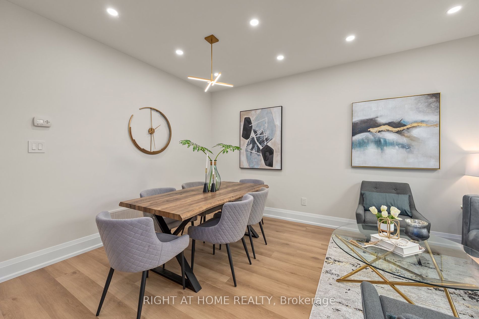 255 Queen Filomena Ave Property Photo 1