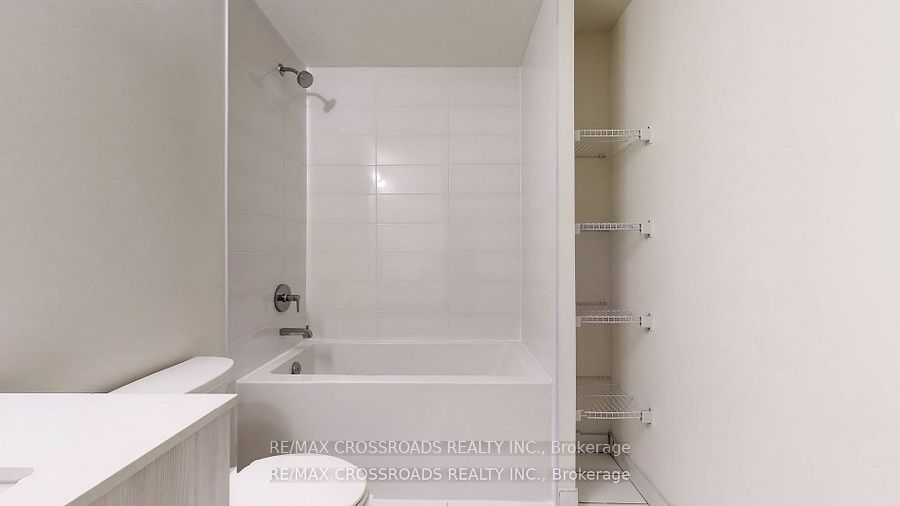6 David Eyer Rd 10 Property Photo 13
