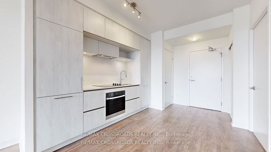 6 David Eyer Rd 10 Property Photo 21