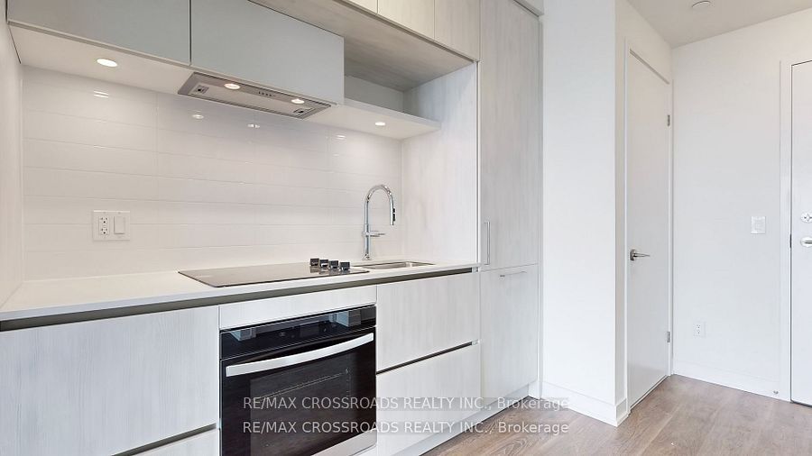 6 David Eyer Rd 10 Property Photo 22