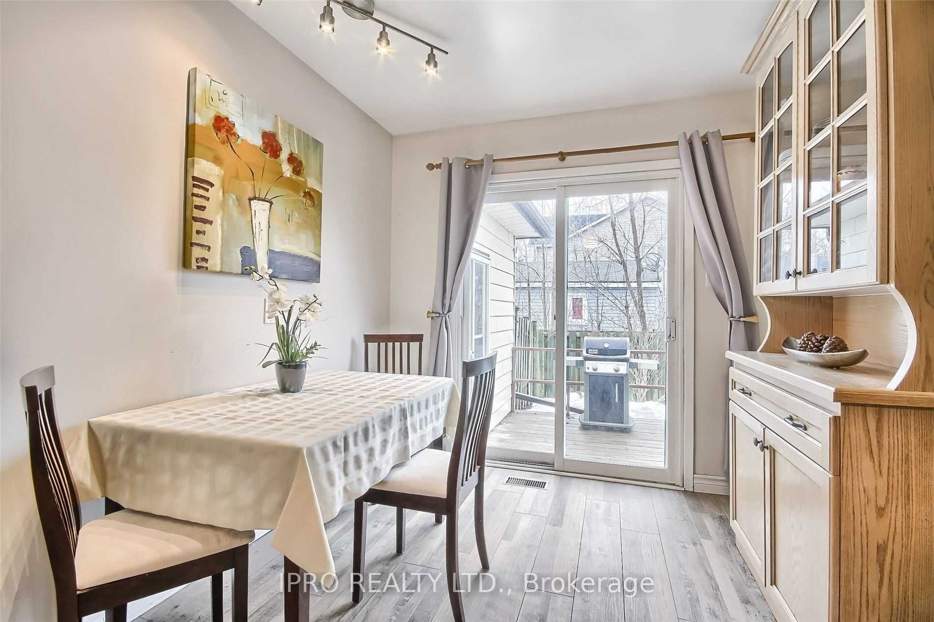 276 Cedarholme Ave Property Photo 3
