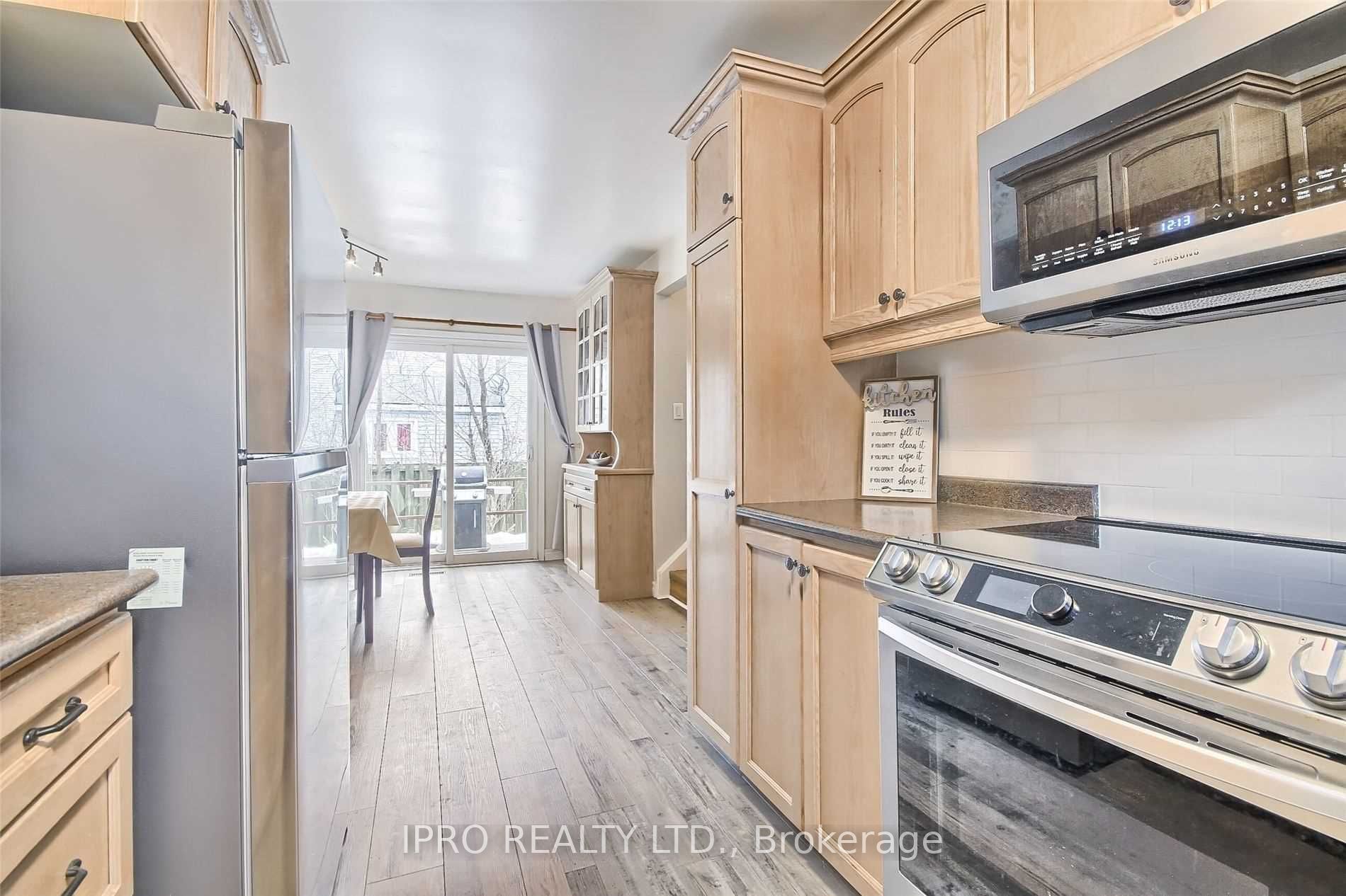 276 Cedarholme Ave Property Photo 4