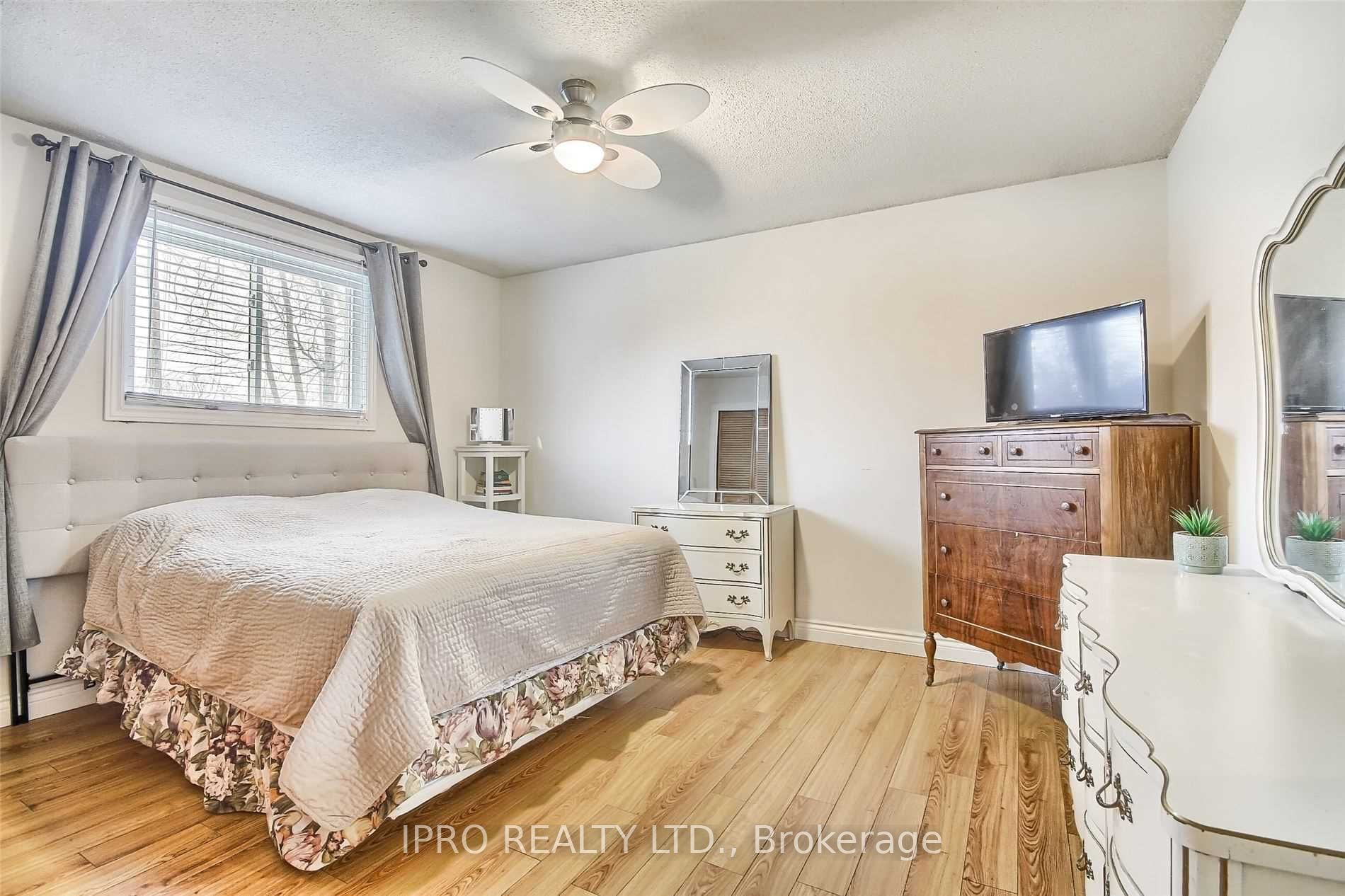 276 Cedarholme Ave Property Photo 11
