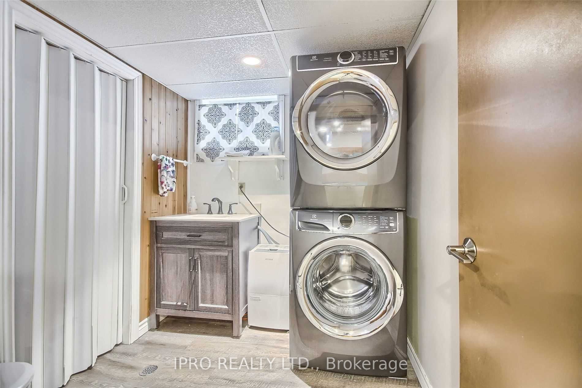 276 Cedarholme Ave Property Photo 22