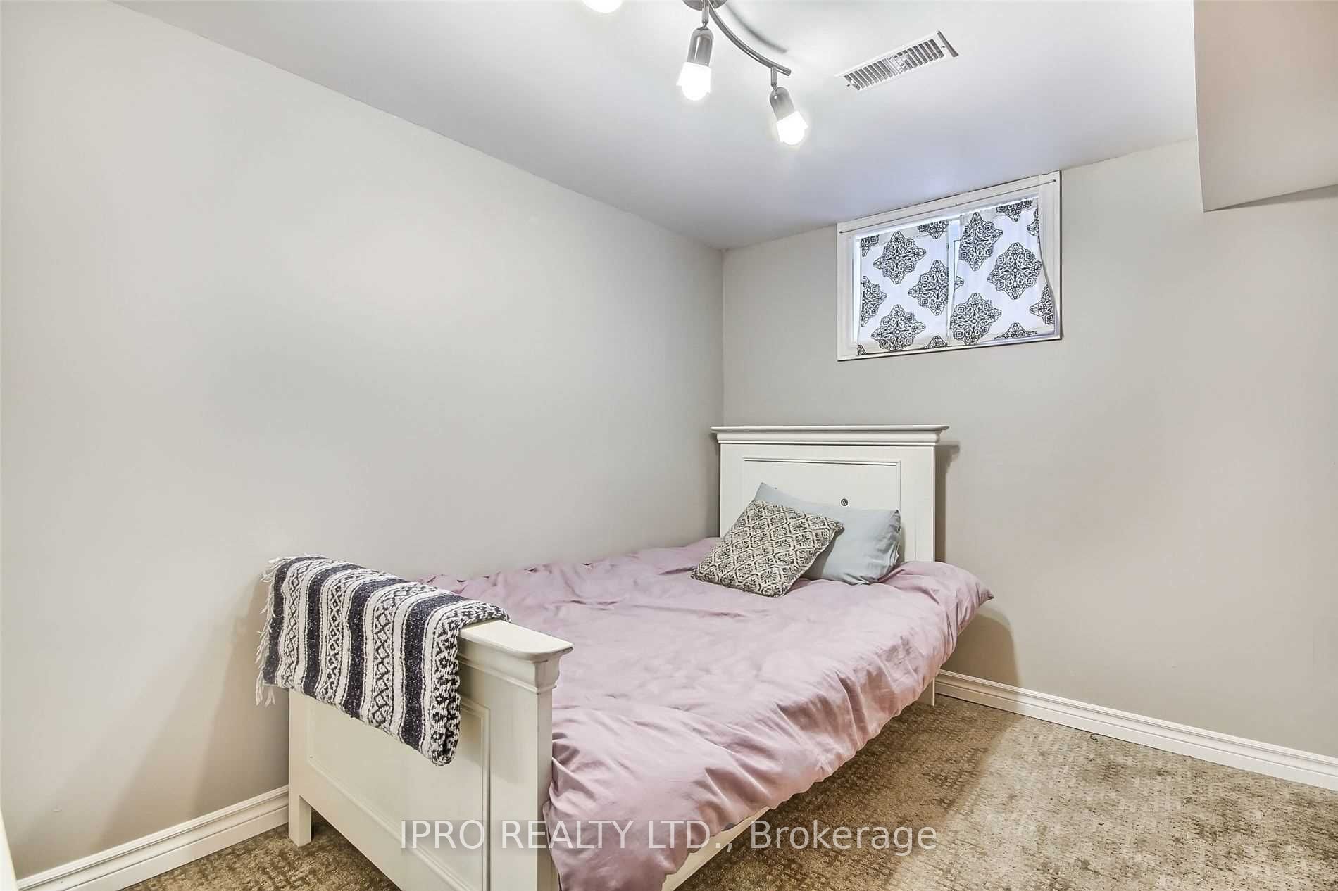 276 Cedarholme Ave Property Photo 24