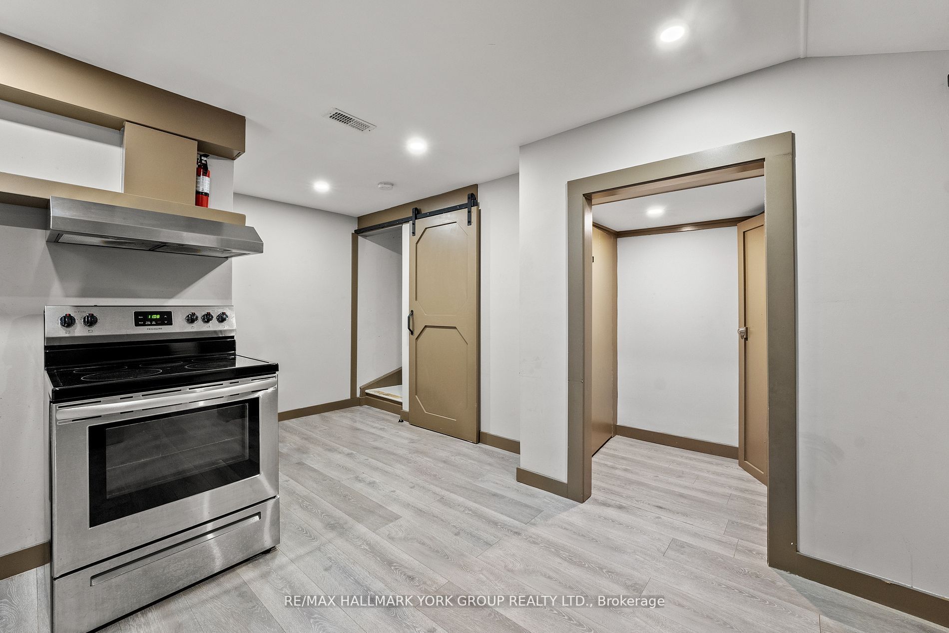 64 Ferris Lane Property Photo 25