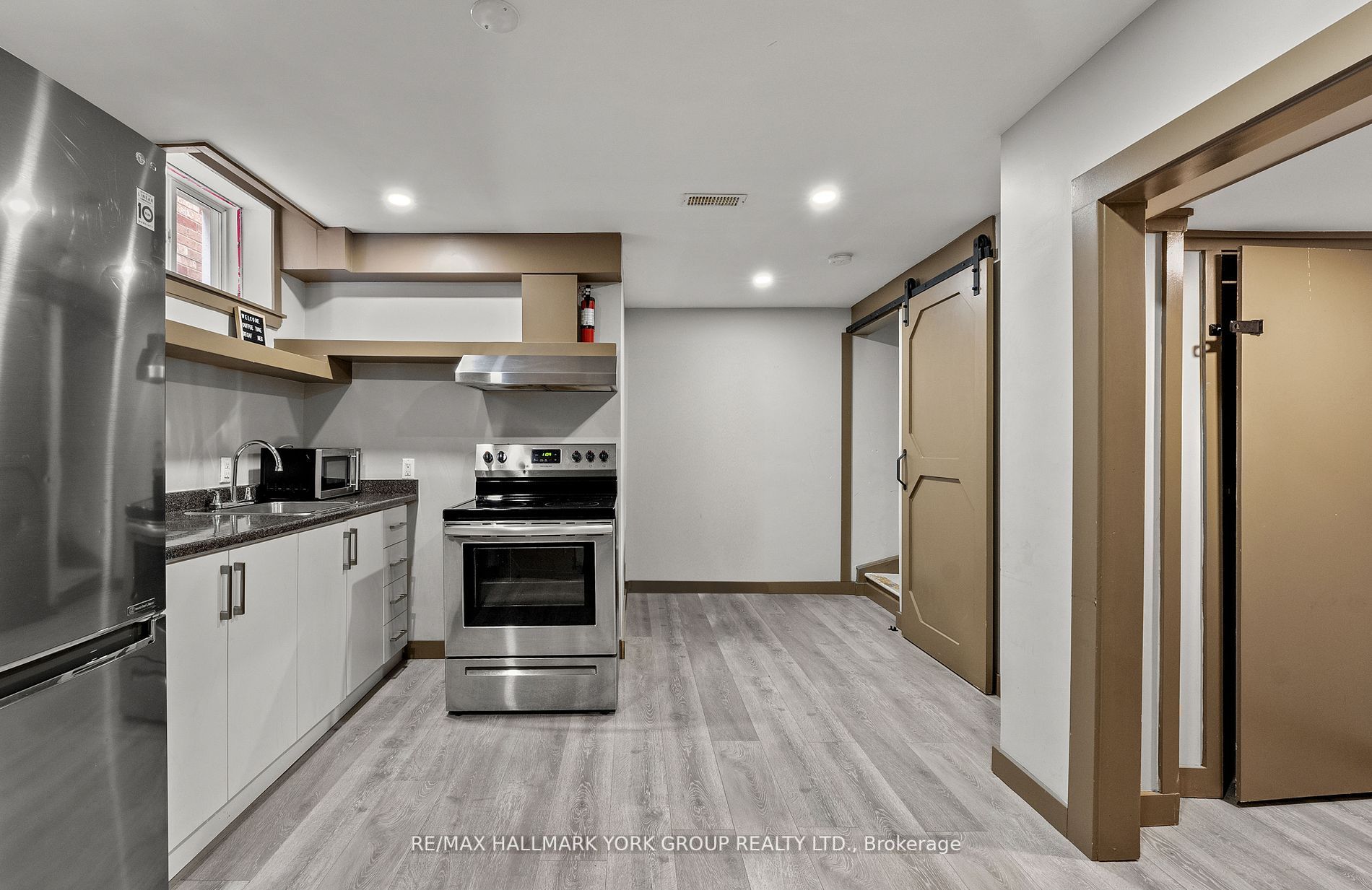 64 Ferris Lane Property Photo 30