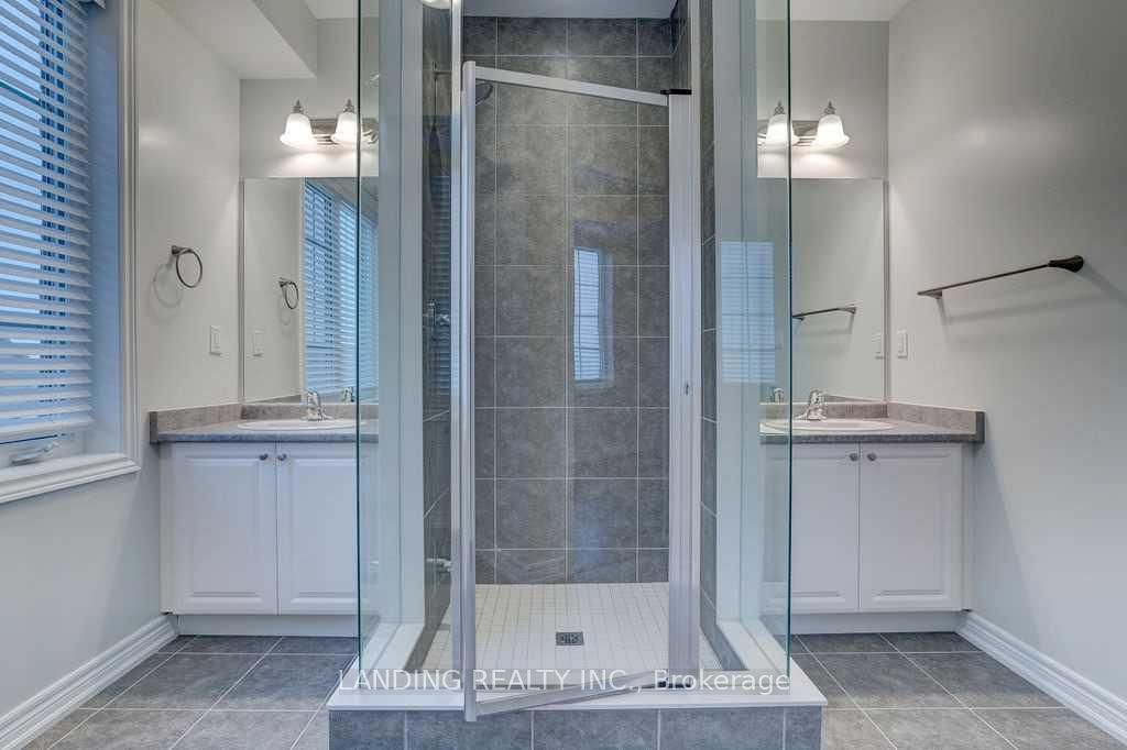 19 Ivanhoe Dr Property Photo 3