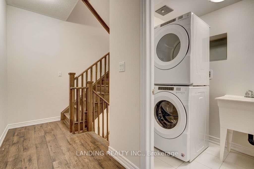 19 Ivanhoe Dr Property Photo 15