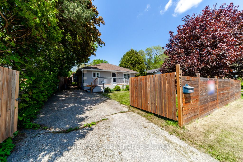 #a - 278 Pasadena Drive Property Photo 2