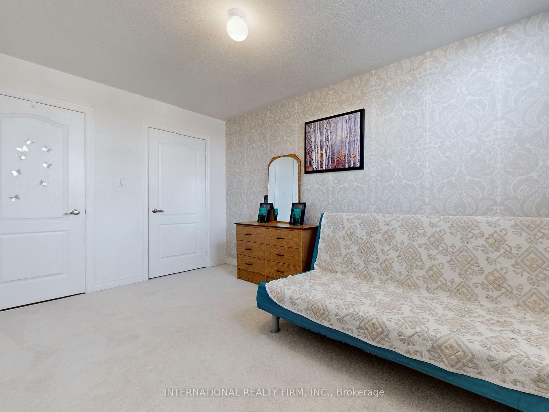 110 Swenson St Property Photo 22