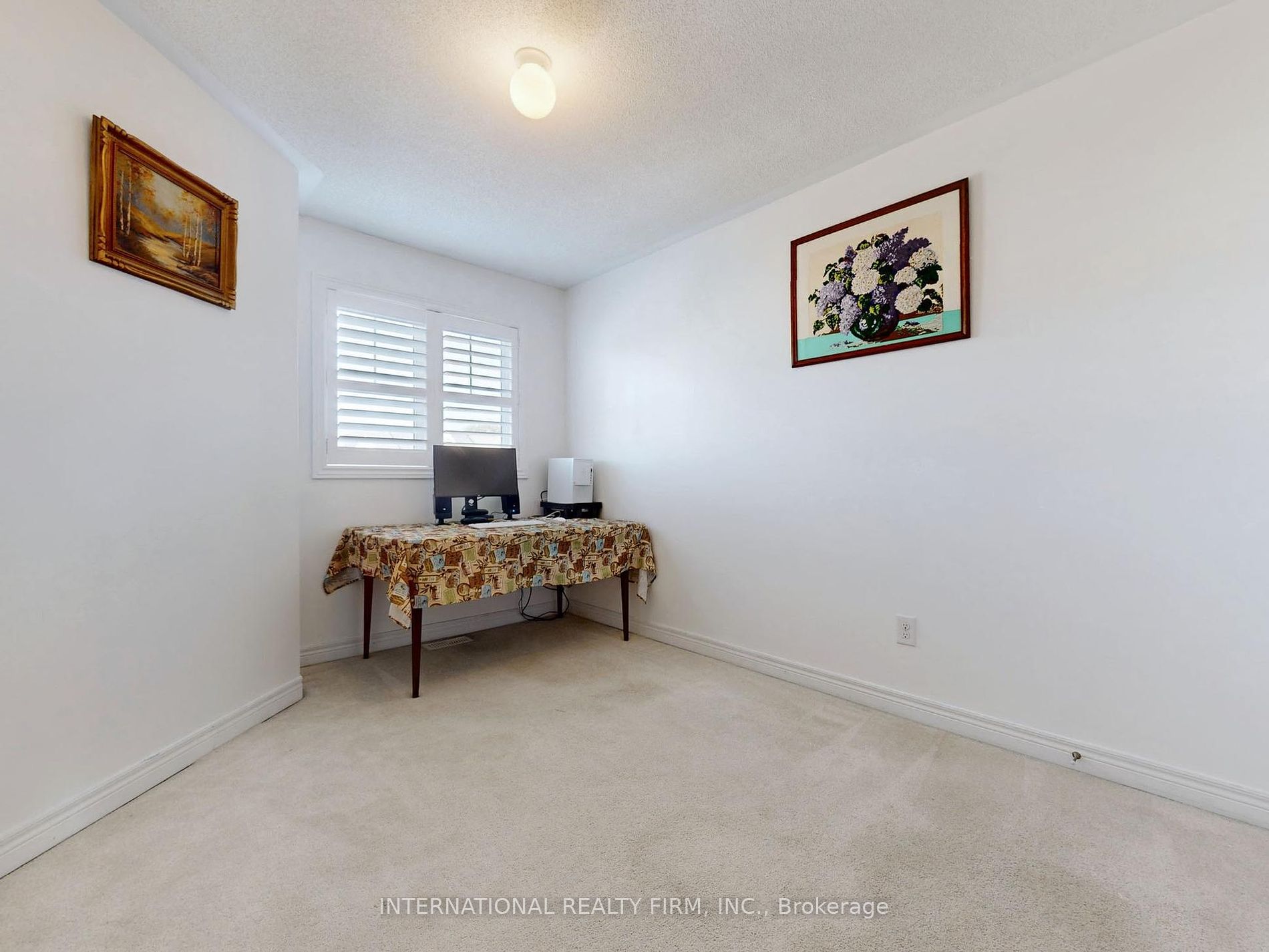 110 Swenson St Property Photo 24