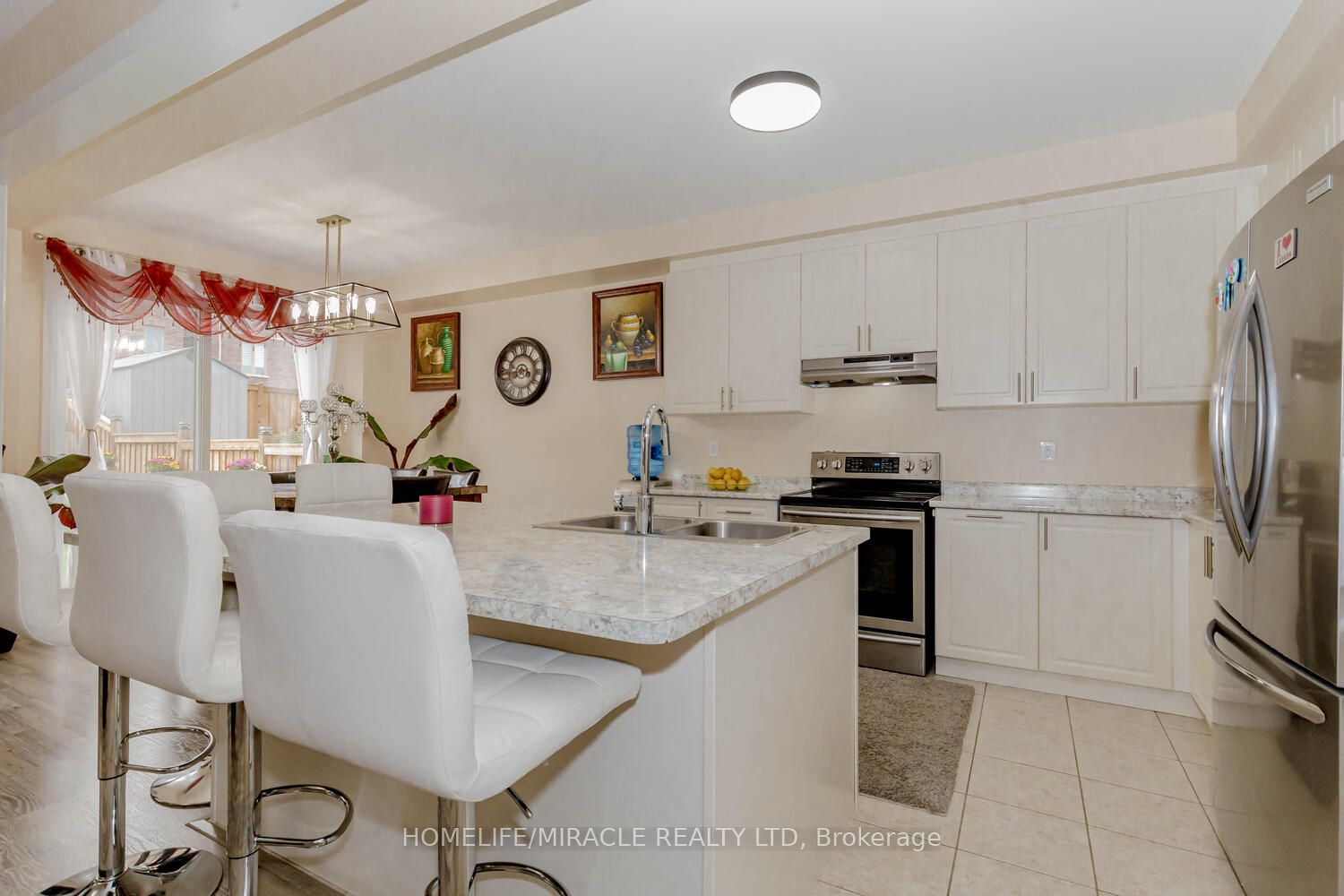 124 Casserley Cres Property Photo 5