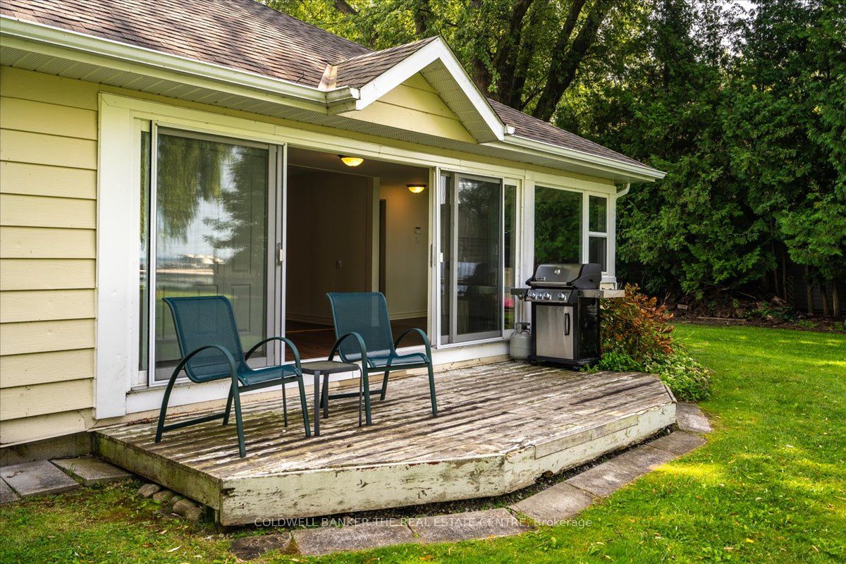 674 Duclos Point Rd Property Photo 4