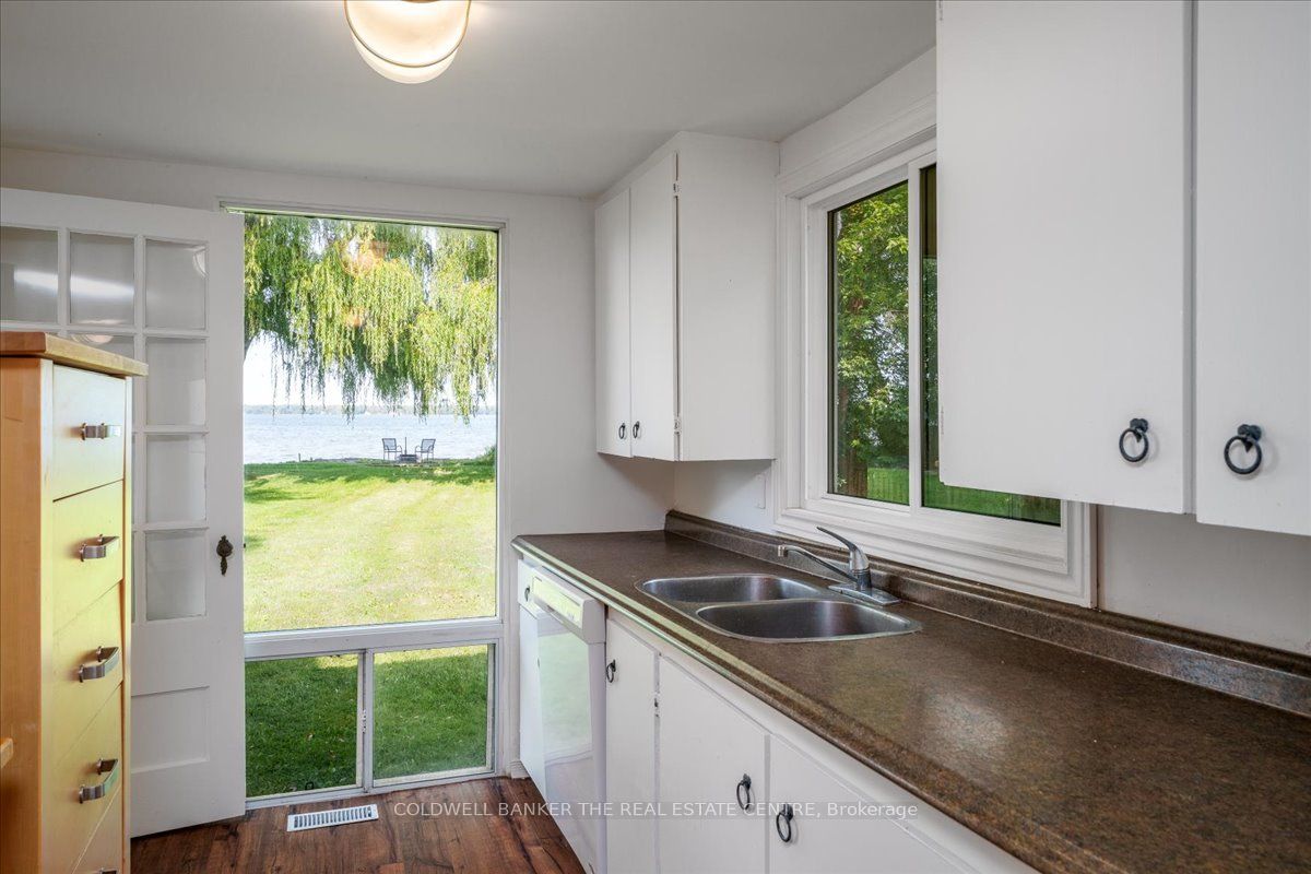 674 Duclos Point Rd Property Photo 8