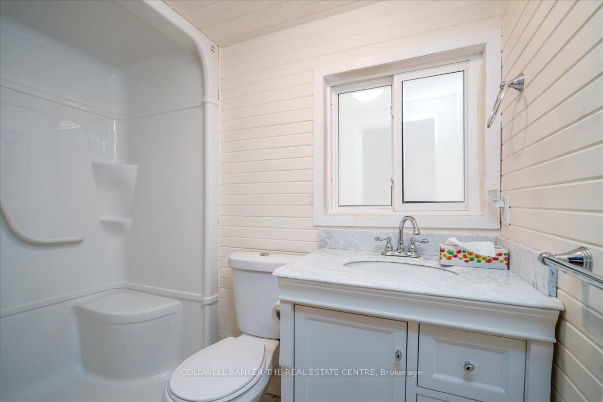 674 Duclos Point Rd Property Photo 24