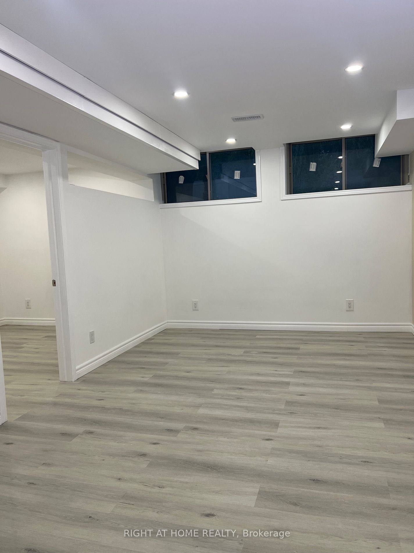 41 Portage Ave Property Photo 11