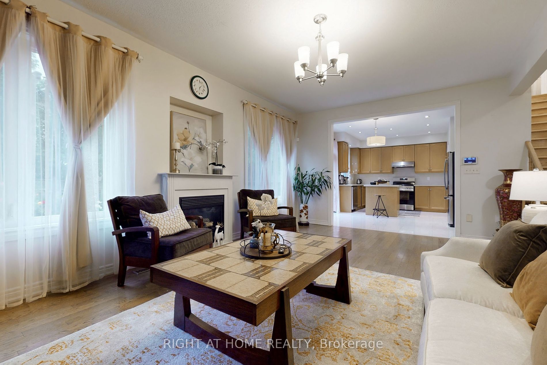 8 Cider Cres Property Photo 4