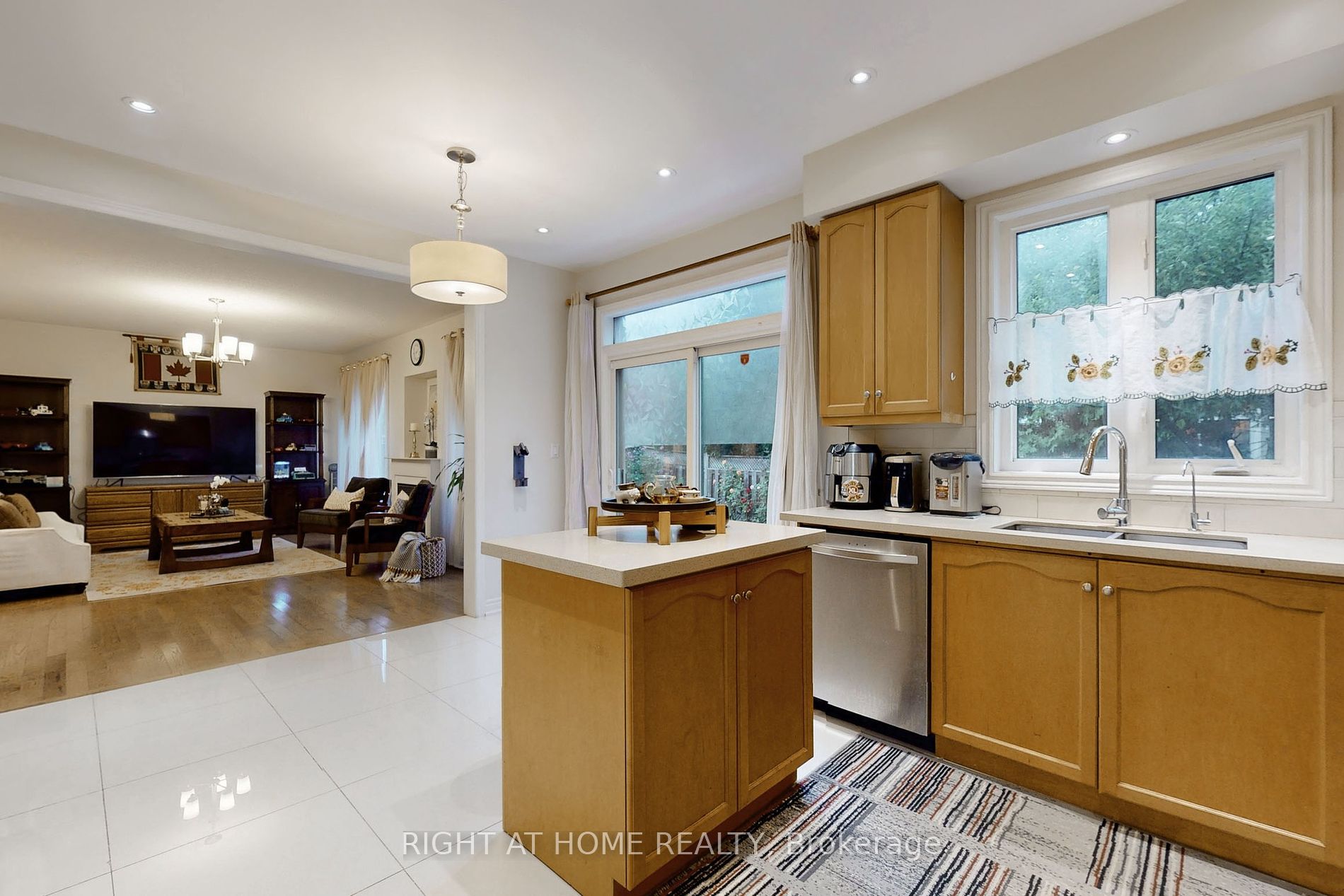 8 Cider Cres Property Photo 11