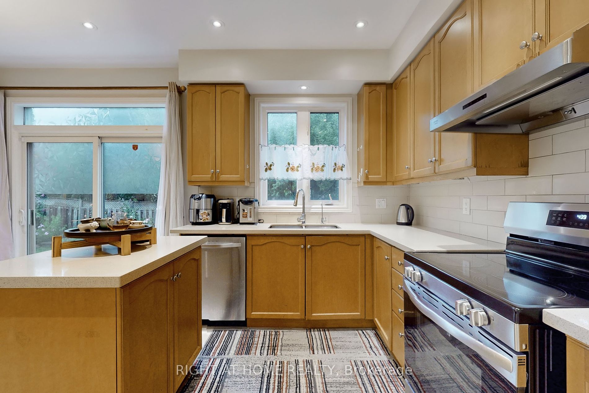 8 Cider Cres Property Photo 13