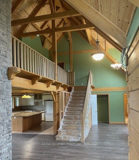 3913 Vivian Road Property Photo 2