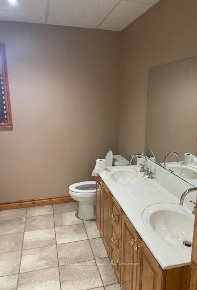 3913 Vivian Road Property Photo 8