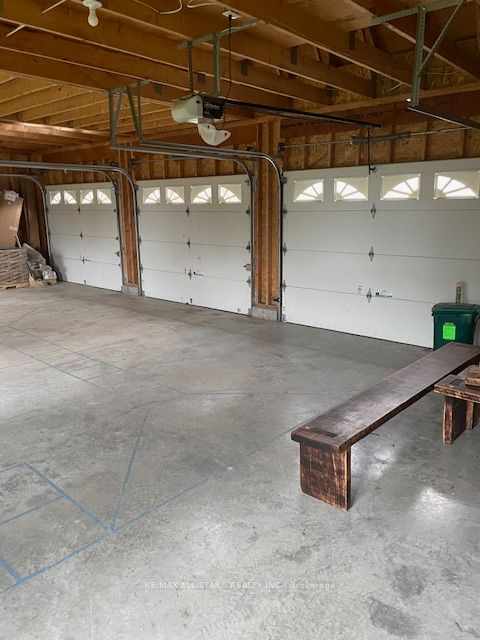 3913 Vivian Road Property Photo 11