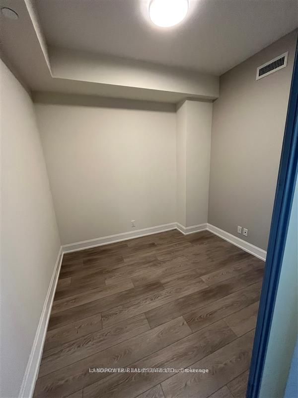 8 Water Walk Dr 23 Property Photo 4