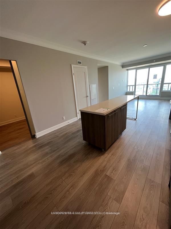 8 Water Walk Dr 23 Property Photo 5