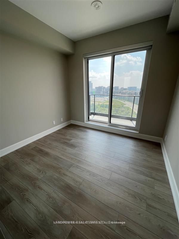 8 Water Walk Dr 23 Property Photo 7