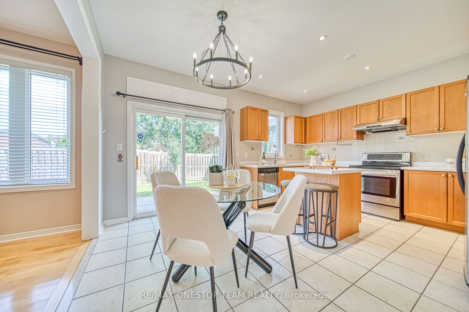 9 Beckstead St Property Photo 2