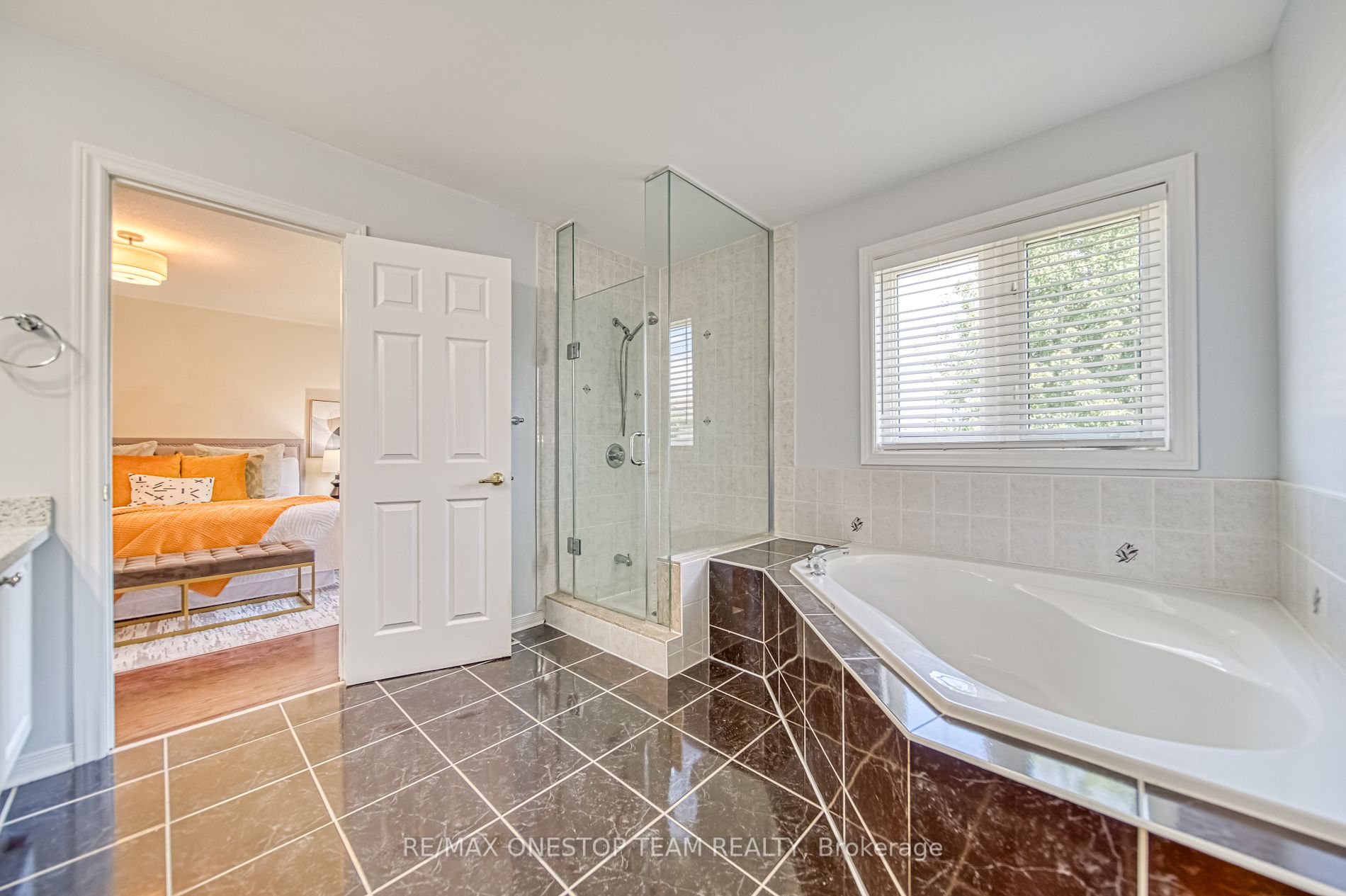 9 Beckstead St Property Photo 15
